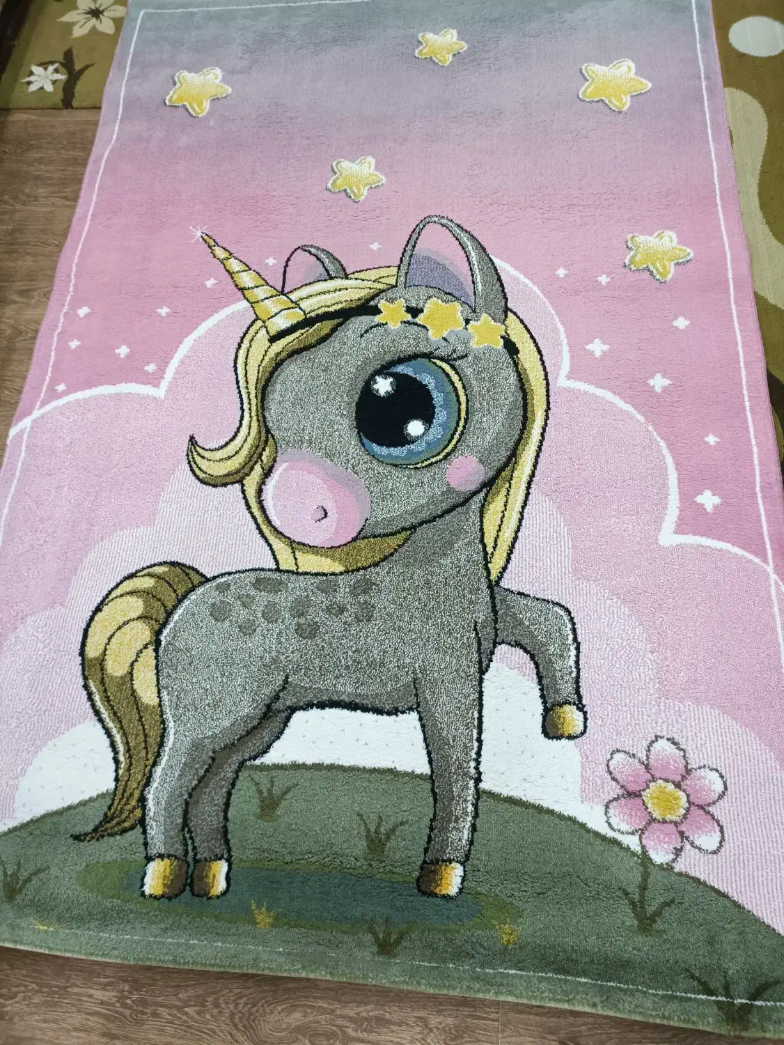 فرش تمیز بدون پارگی و موکت ۲×۳|فرش|نیشابور, شهرک رسولی|دیوار