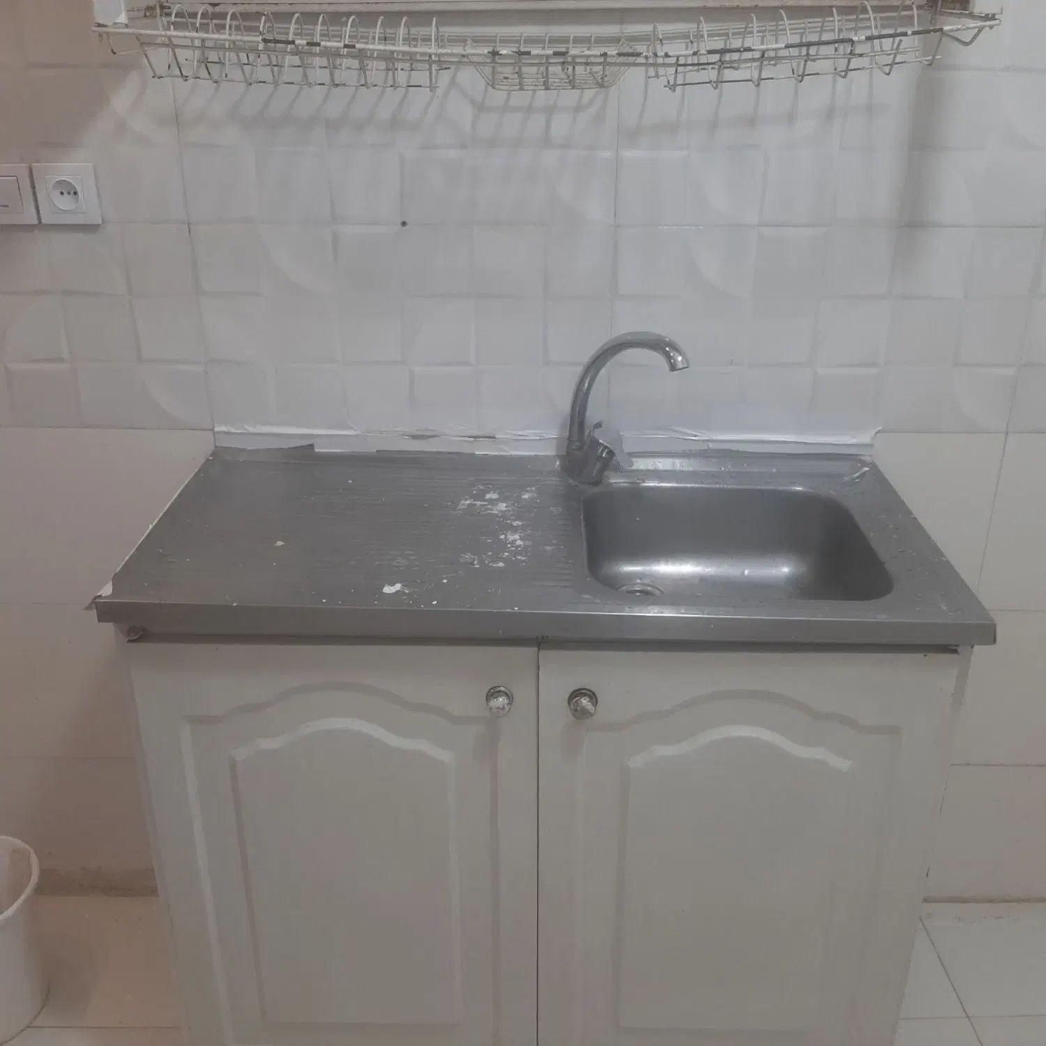 کابینت فلزی سه درب اابچکون سینک و شیر در حد نو|مصالح و تجهیزات ساختمان|شهریار, رضی آباد بالا|دیوار