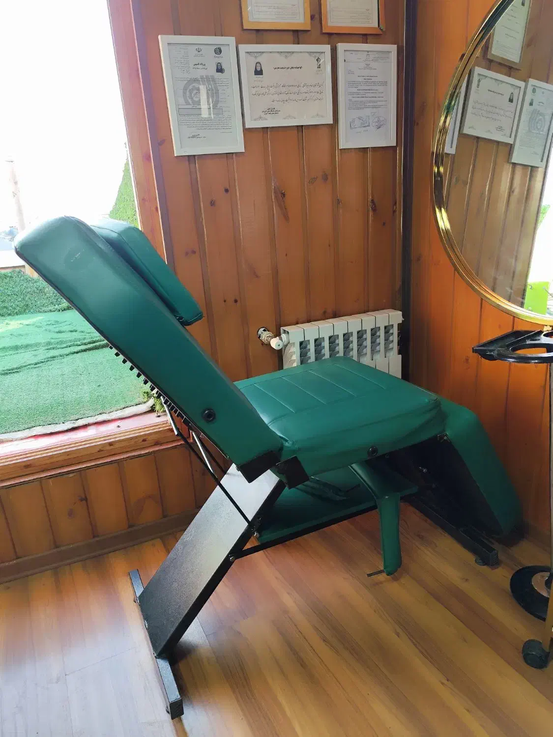 صندلی،ترولی چوبی ،میز ناخن .صندلی پدیکور ،سرشور|آرایشگاه و سالنهای زیبایی|رشت, لاکانی|دیوار