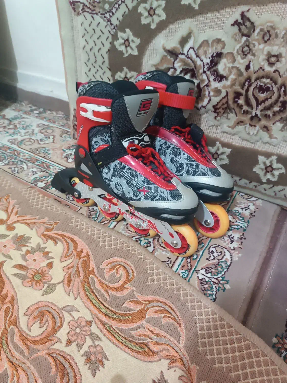 اسکیت|دوچرخه، اسکیت، اسکوتر|قدس, شهر‌قدس|دیوار