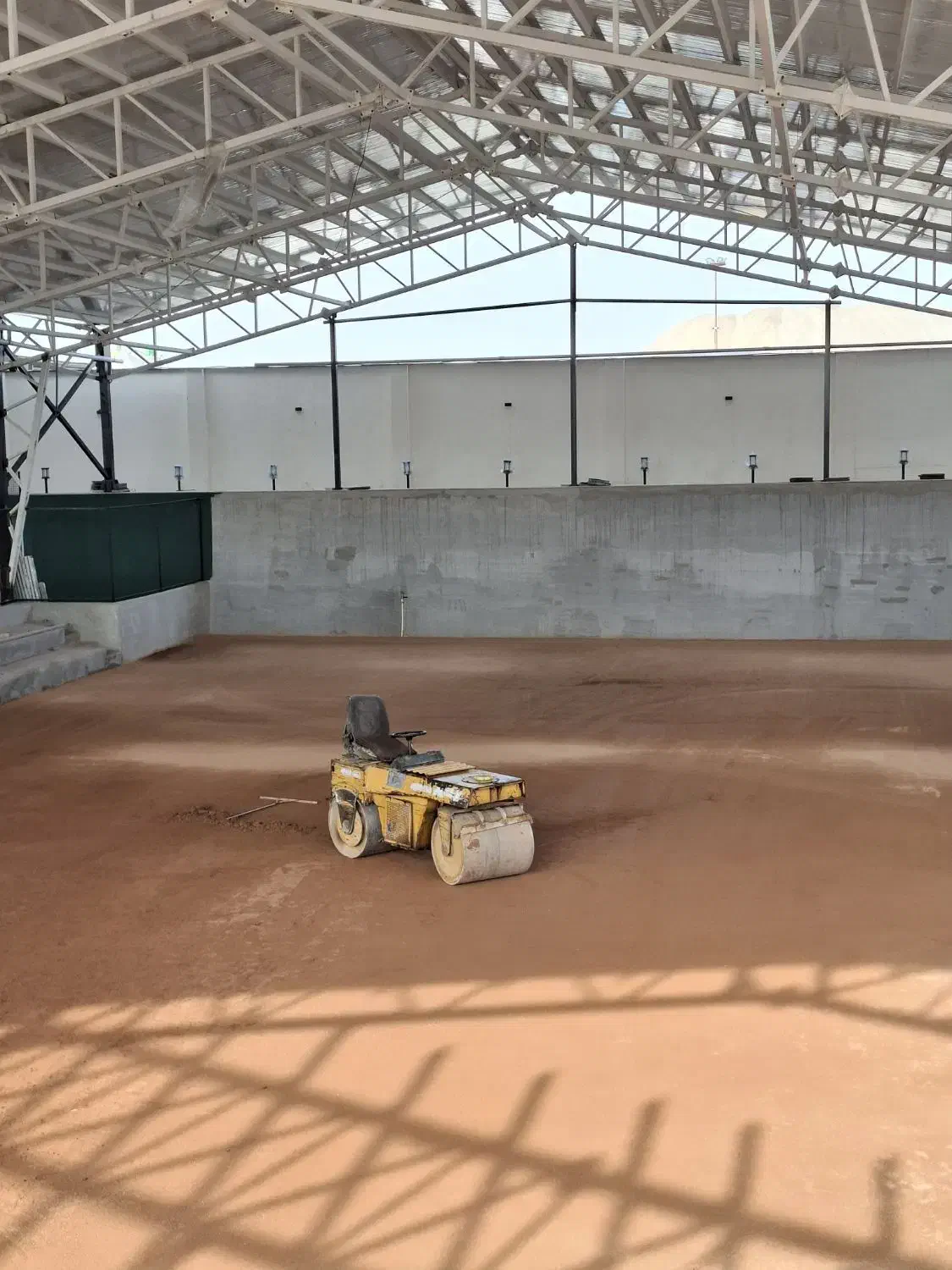 اجاره دهی غلطک 20تنی10تنی کوبیدن زیرسازی مخلوط خاک|خدمات حمل و نقل|صباشهر, |دیوار