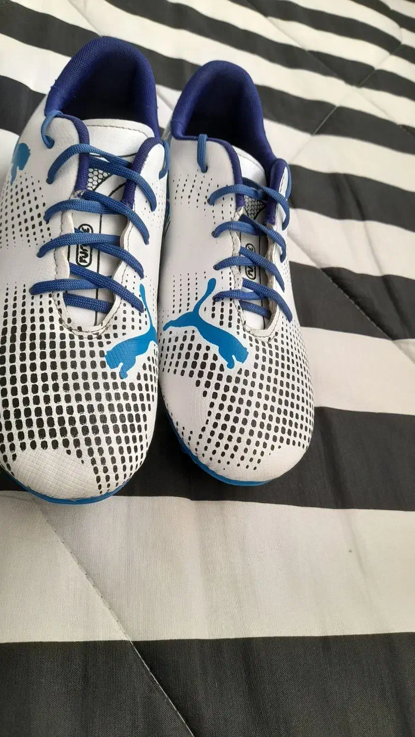 استوک کفش فوتبال|کیف، کفش، کمربند|اسلامشهر, شهرک واوان|دیوار