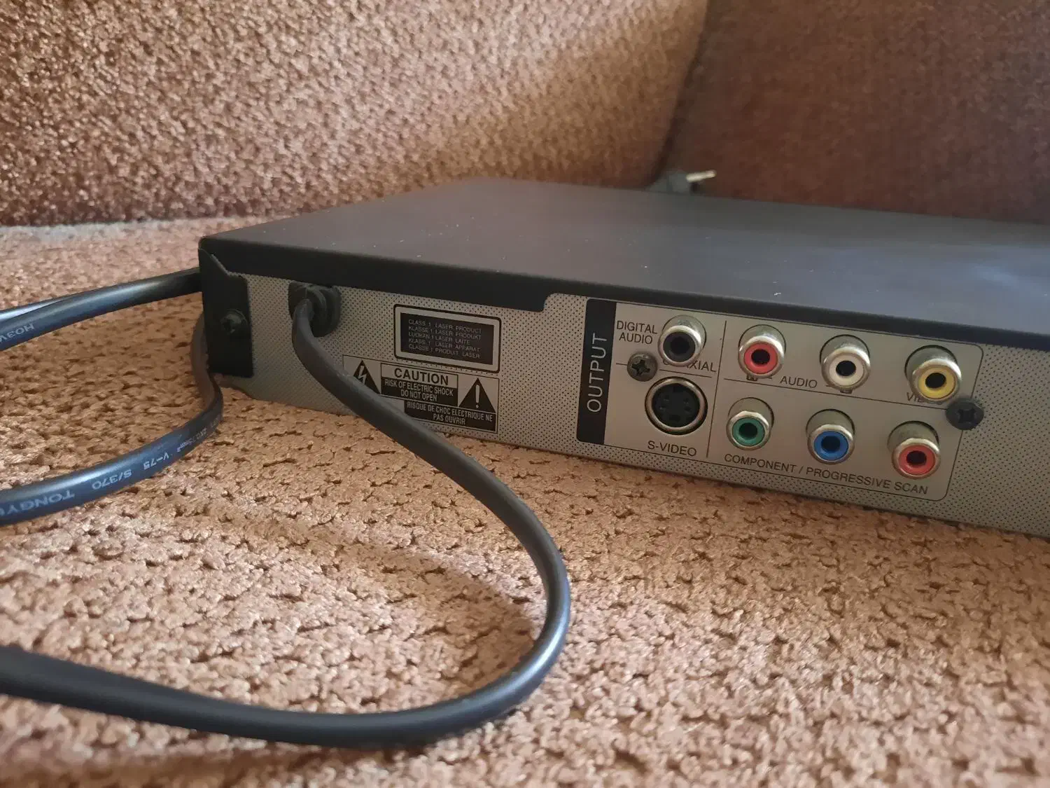 یک دستگاه DVD PLAYER LG|پخشکننده DVD و ویدیو|شیراز, سفیرشمالی|دیوار