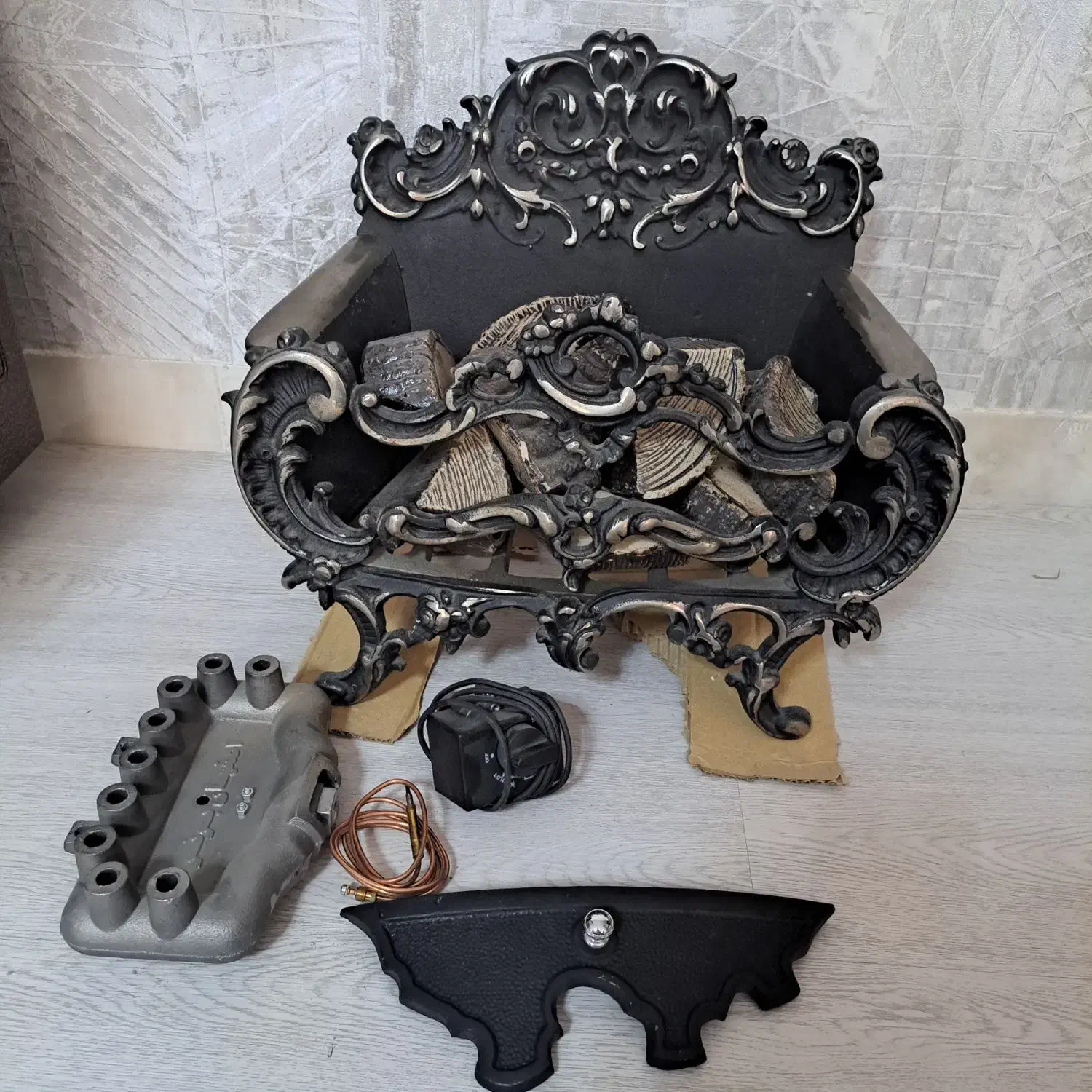 شومینه وآجرتزئینیش|بخاری، هیتر، شومینه|شیراز, شاه قلی بیگی|دیوار