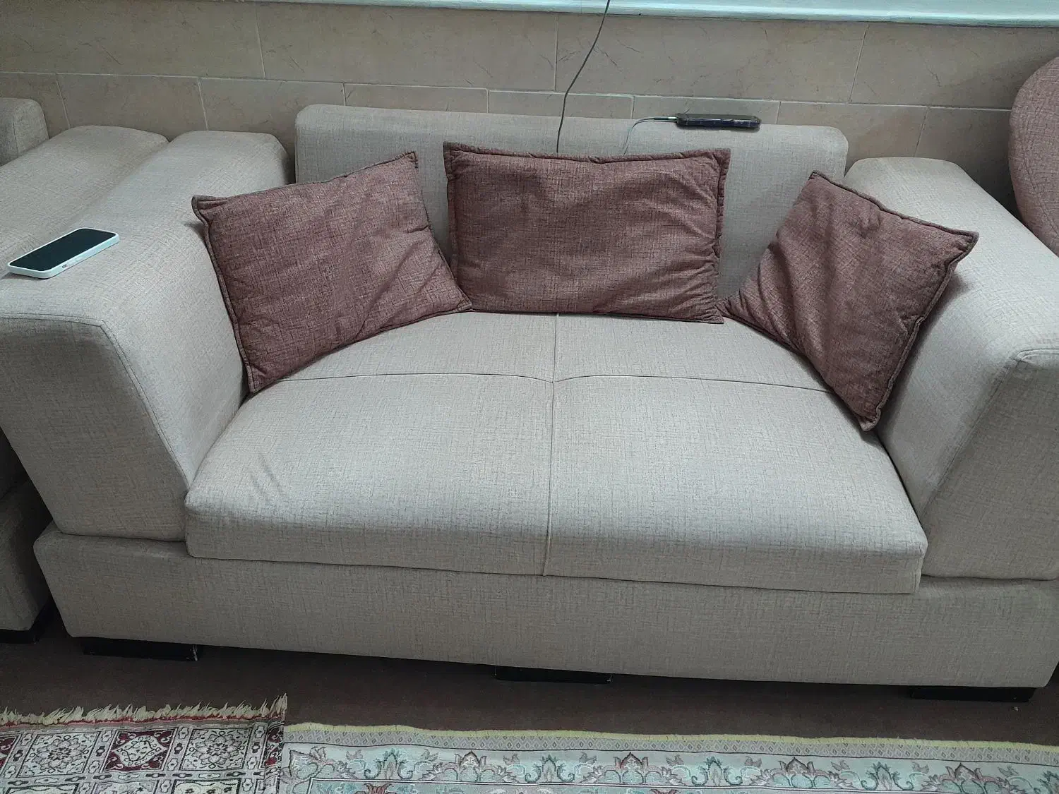 مبل راحتی|مبلمان خانگی و میز عسلی|نیشابور, خط کاشمر|دیوار