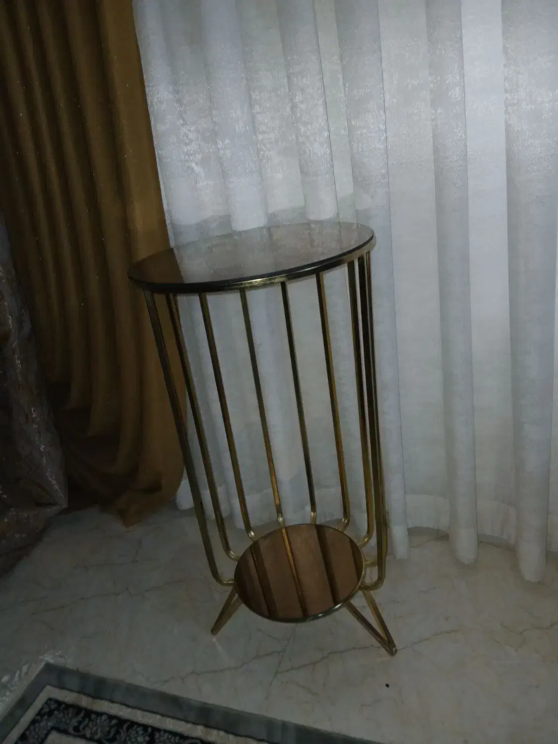 استند زیبای طلایی|کتابخانه، شلف، قفسه‌های دیواری|تربت جام, زیباکنار|دیوار