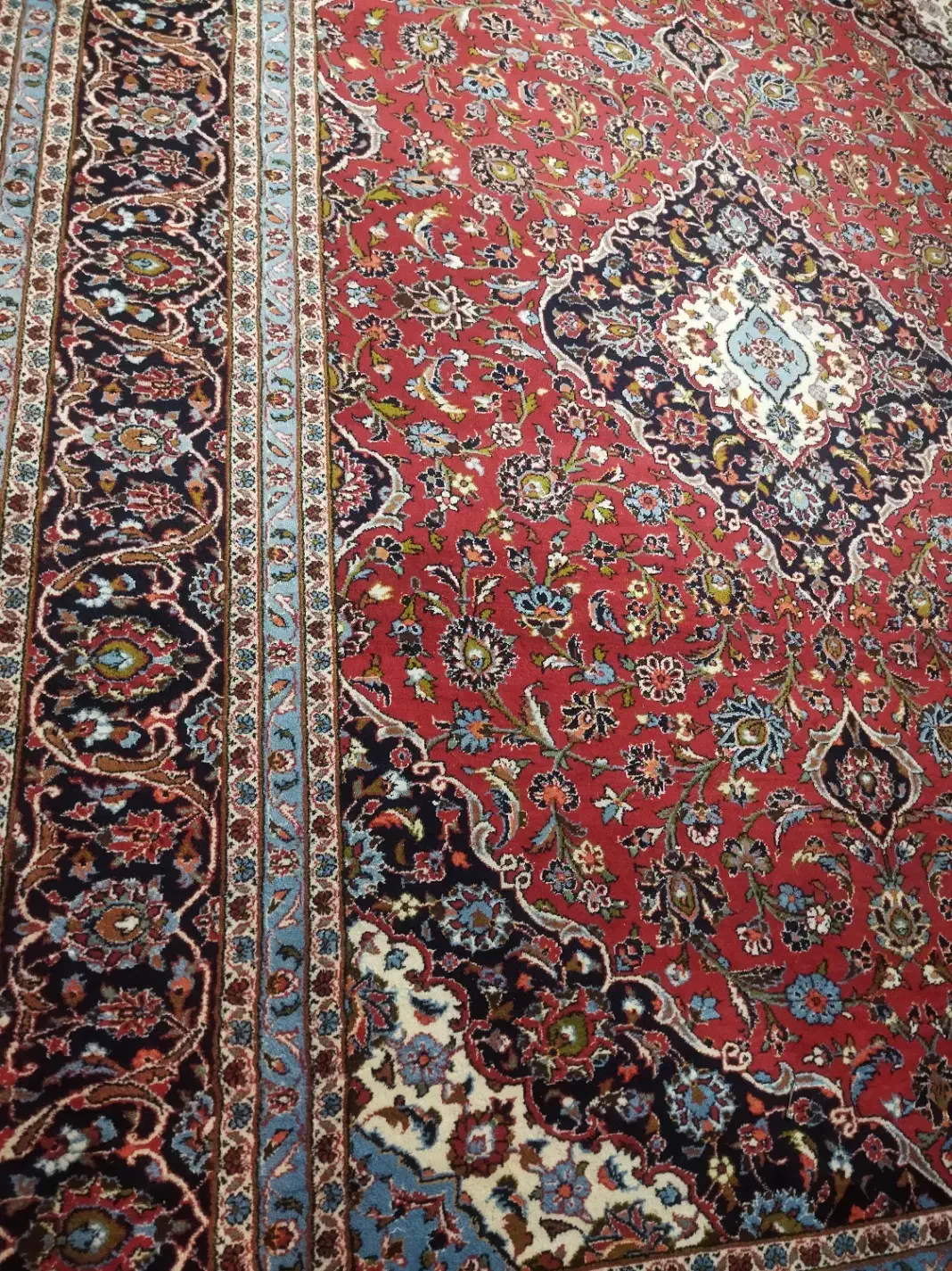 فروش یک جفت فرش دستباف سالم و تمیز|فرش|کازرون, |دیوار