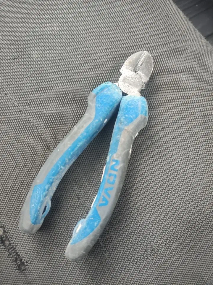 برقکار سیم کش سیم‌کشی برقکاری اتصالی لاینر|خدمات پیشه و مهارت|مشهد, سرافرازان|دیوار