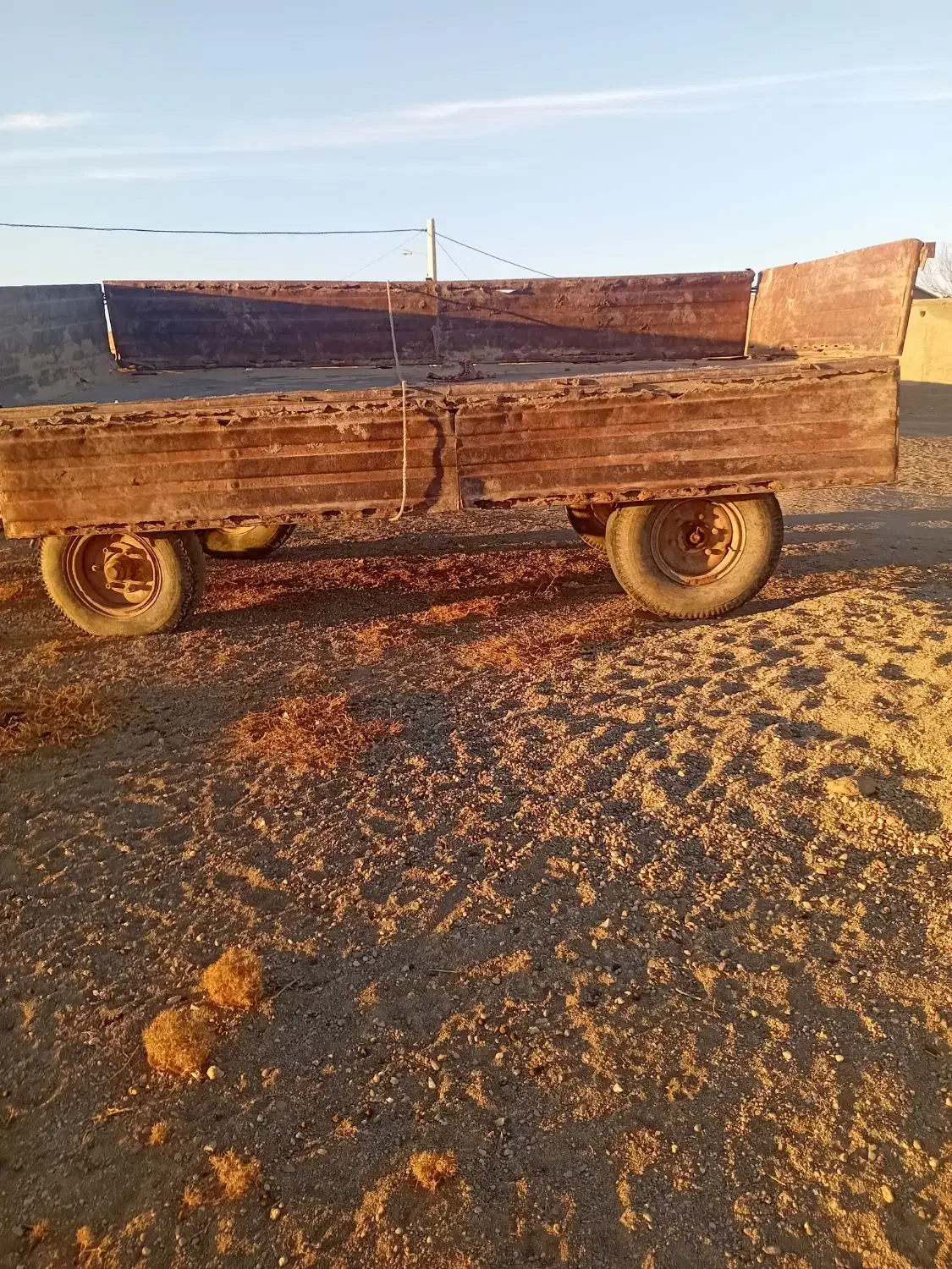 تریلی‌4چرخ‌.دوجک|ماشین‌آلات صنعتی|فامنین, |دیوار