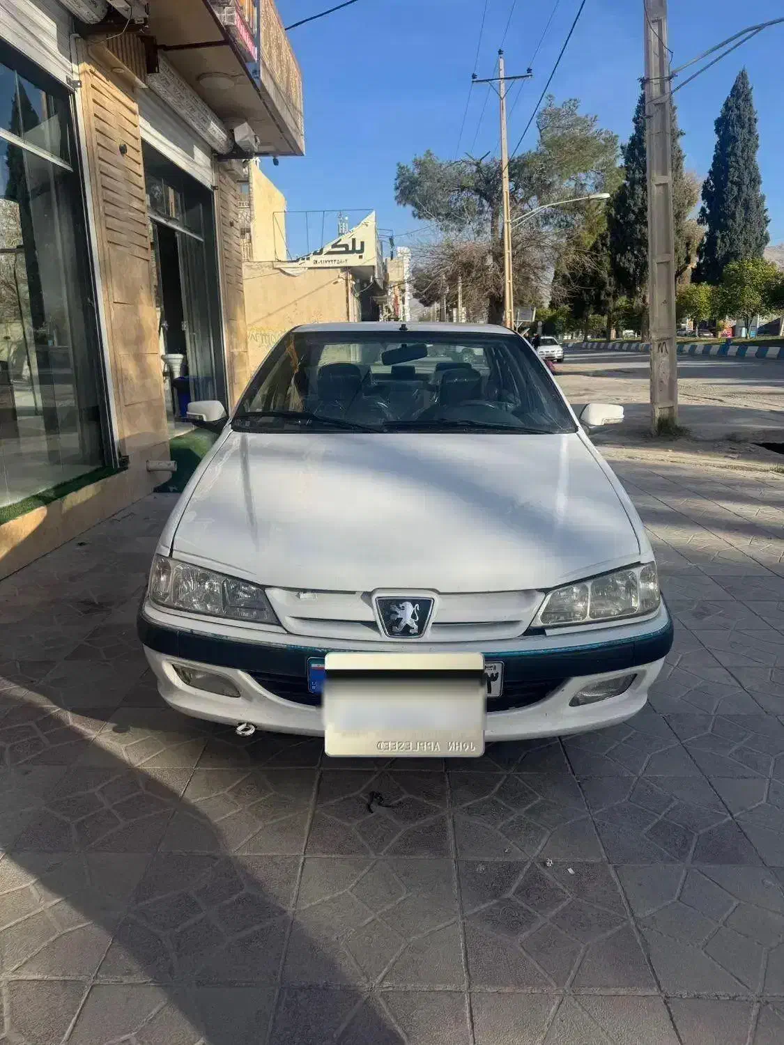 پژو پارس مدل ۹۸|خودرو سواری و وانت|شیراز, ریشمک|دیوار