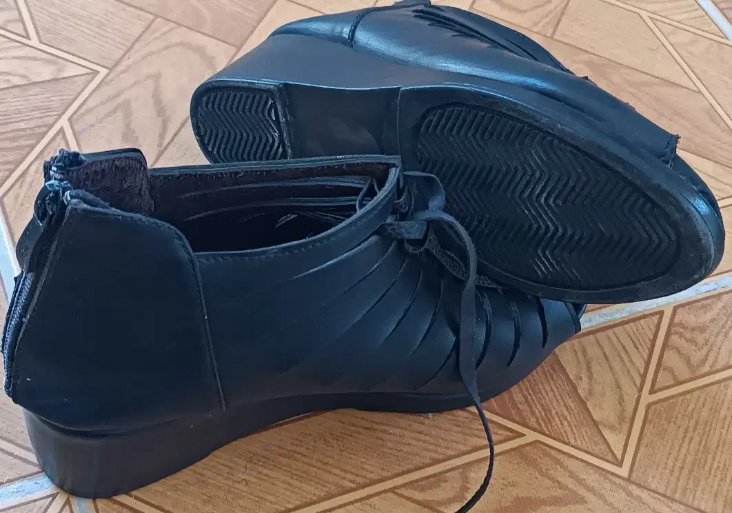 کفش سایز ۳۹|کیف، کفش، کمربند|ایوان, |دیوار