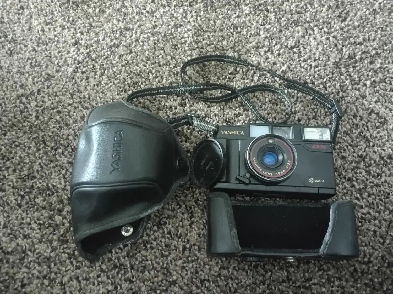 دوربین عکاسی|دوربین عکاسی و فیلم‌برداری|کرج, برغان|دیوار