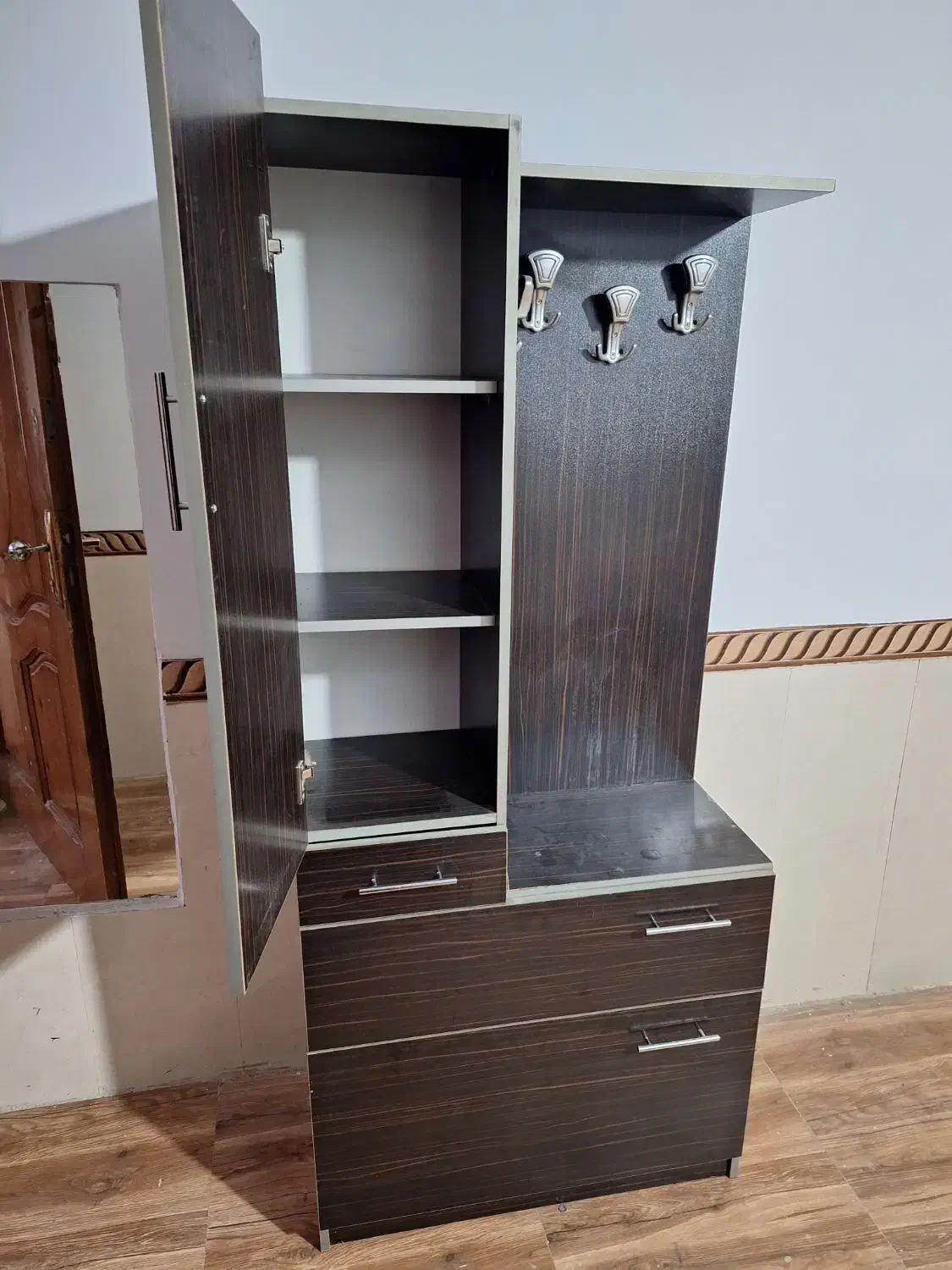 جاکفشی|جاکفشی، کمد، دراور|شهریار, شهرک بهاران (ویره)|دیوار