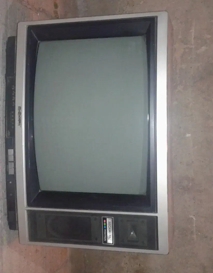 آنتیک تلویزیون|کلکسیون اشیاء عتیقه|پاکدشت, پاکدشت (مامازند)|دیوار