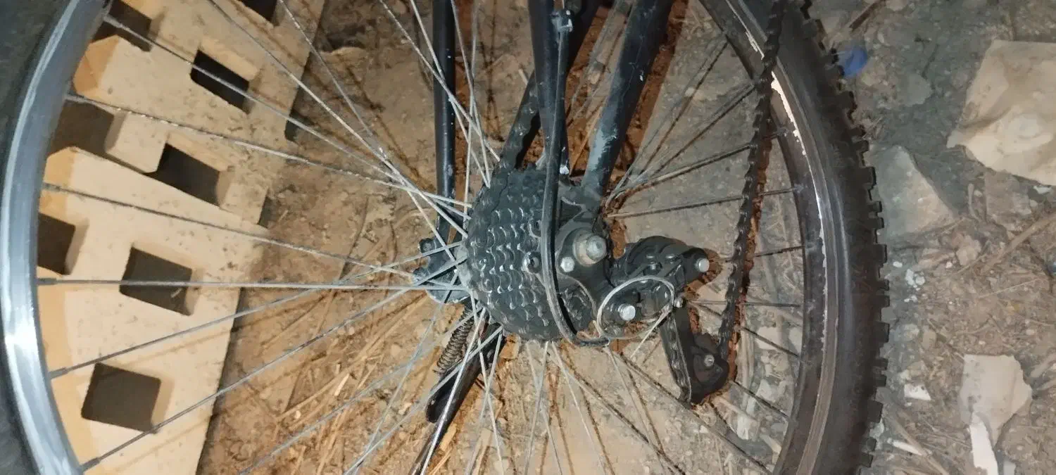 دوچرخه|دوچرخه، اسکیت، اسکوتر|چهارباغ, |دیوار