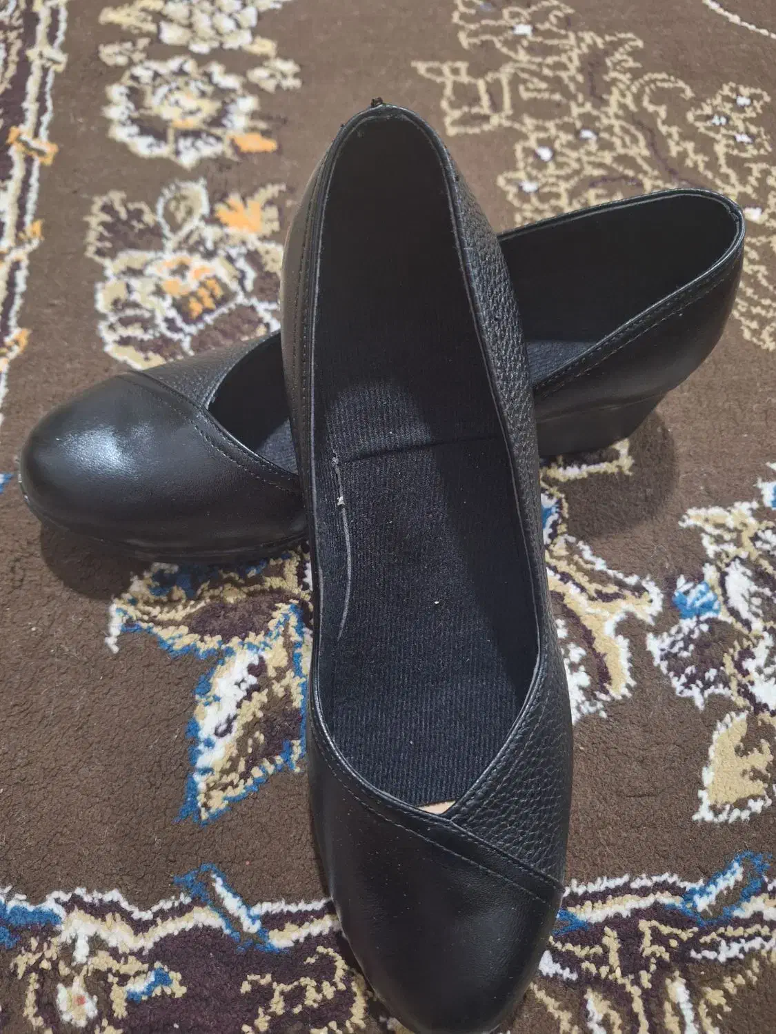 کفش|کیف، کفش، کمربند|کردکوی, |دیوار