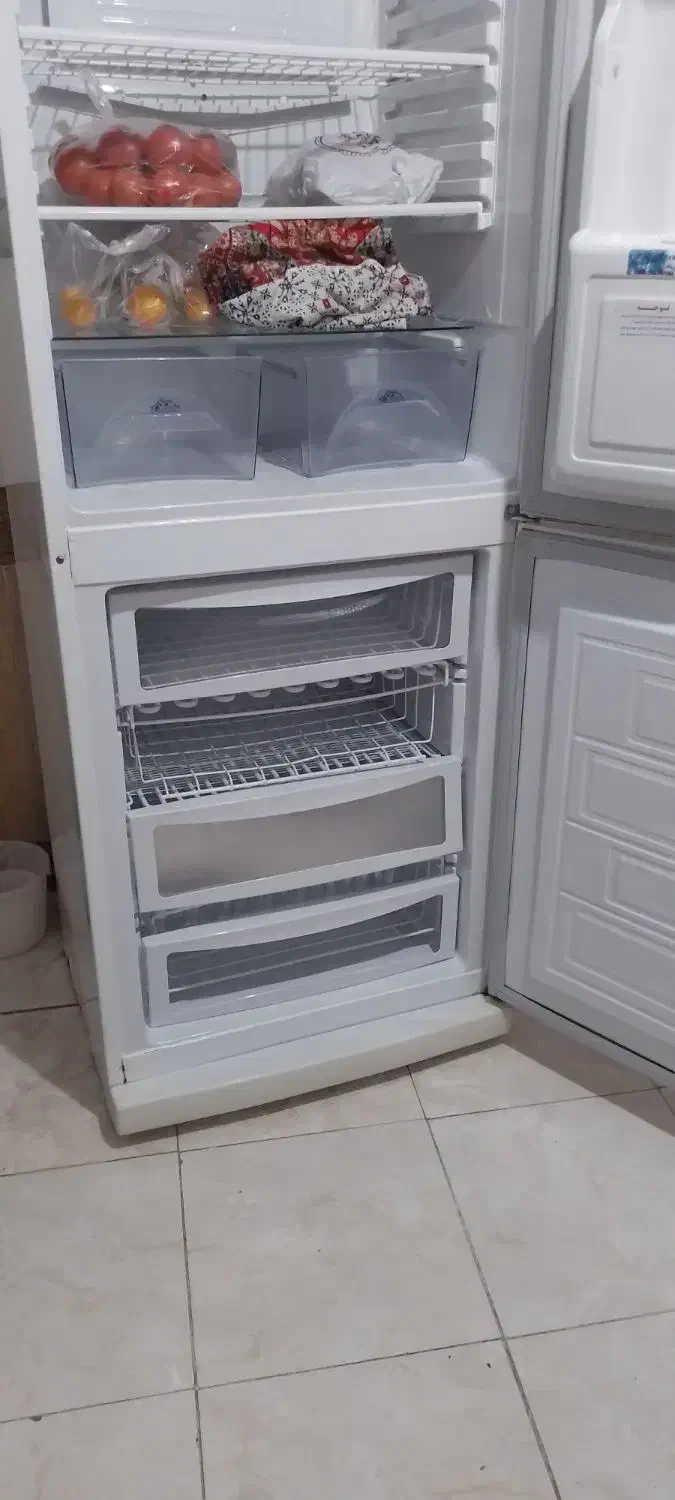 یخچال دودرب سالم بدونه بدونه مشکل در حد|یخچال و فریزر|مهاباد (آذربایجان غربی), |دیوار