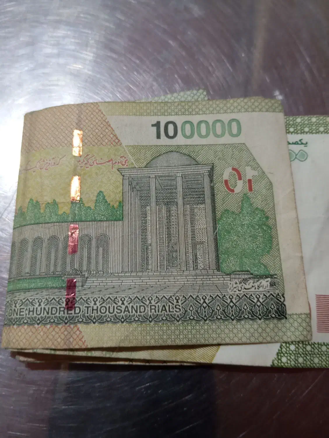 یک جا کارت عابر بانک گم شده محدوده خیابان دهخدا|اشیا|آباده, |دیوار