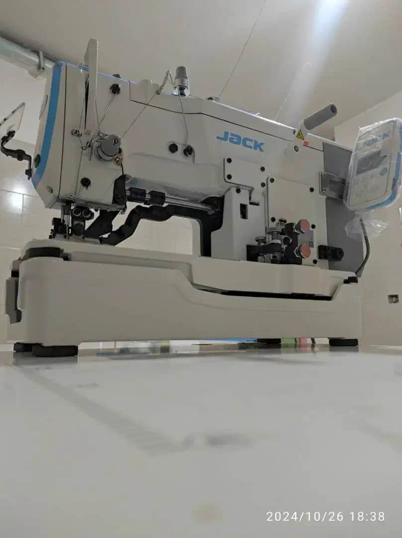 چرخ صنعتی مادگی دکمه جک|چرخ خیاطی و ریسندگی|صفادشت, |دیوار