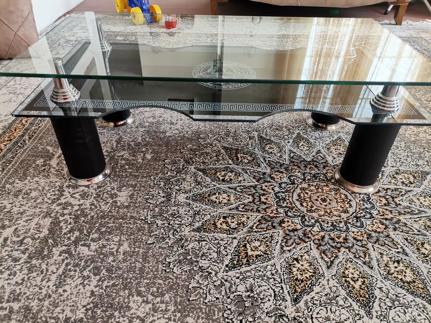 میز جلو مبلی شیشه ای|مبلمان خانگی و میز عسلی|کرمان, |دیوار