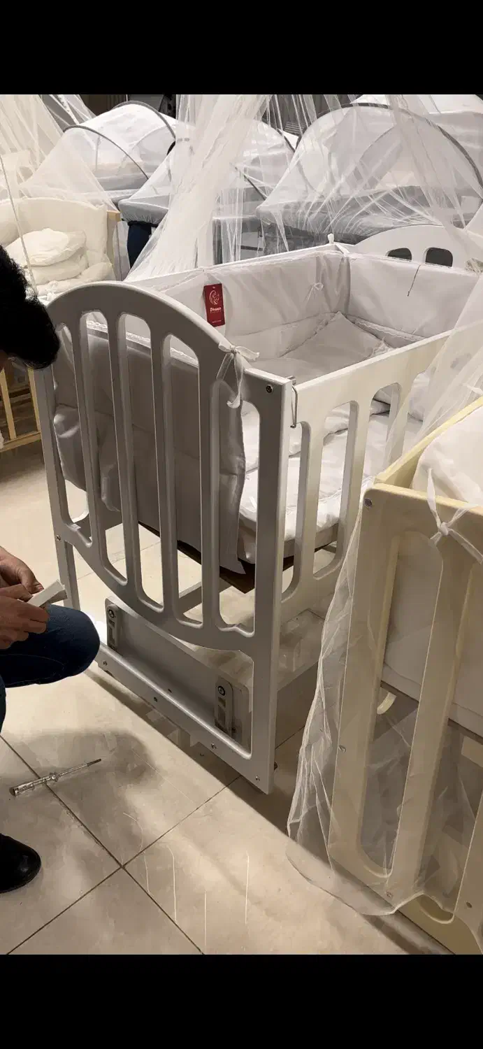 تخت کودک مدل گهواره|تخت و سرویس خواب|بجنورد, |دیوار