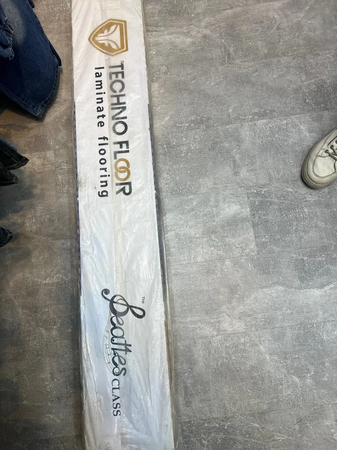 پارکت پلمب رنگ طوسی|مصالح و تجهیزات ساختمان|درگهان, |دیوار