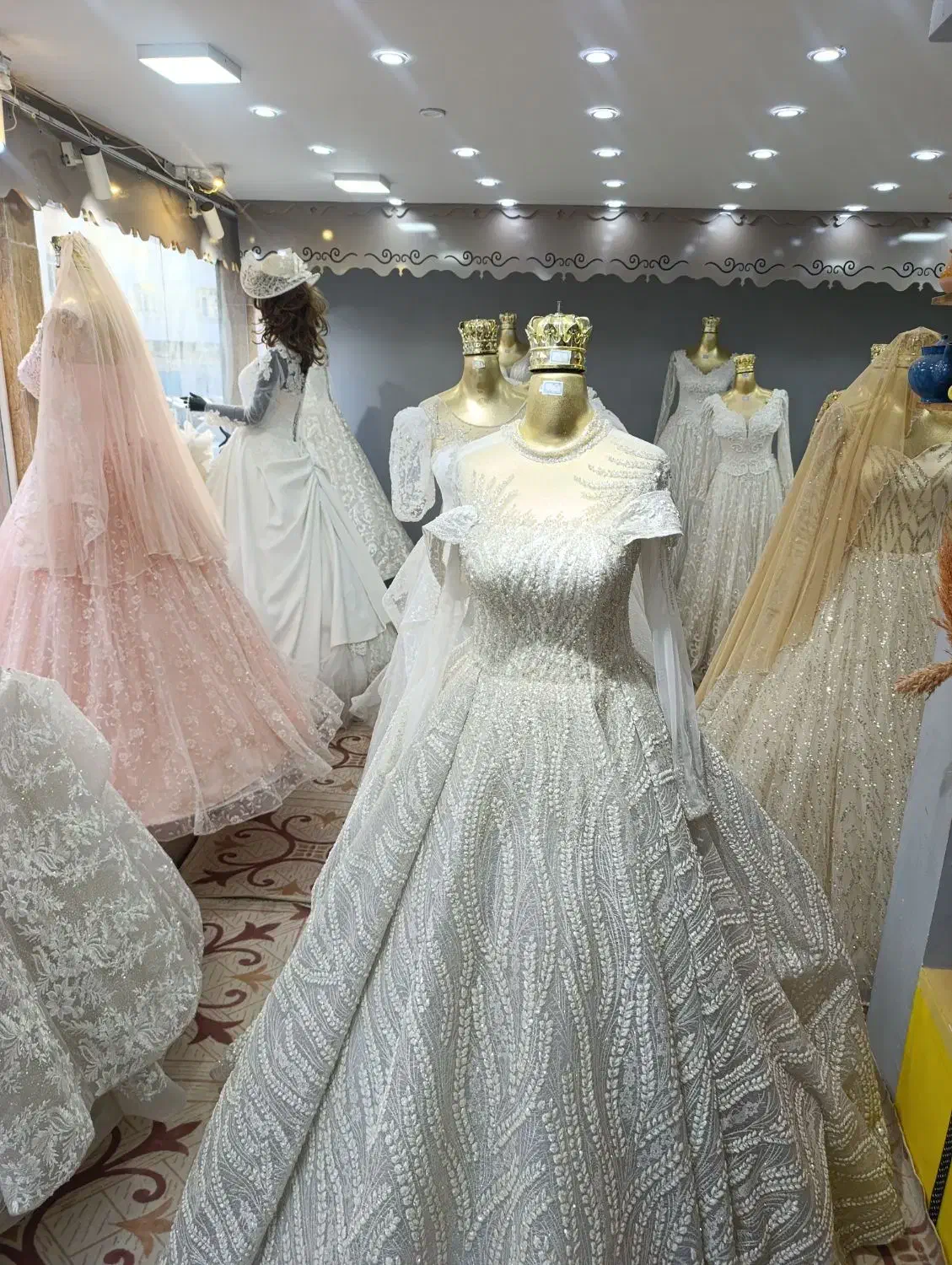 مزون لباس عروس|لباس|کرمانشاه, |دیوار