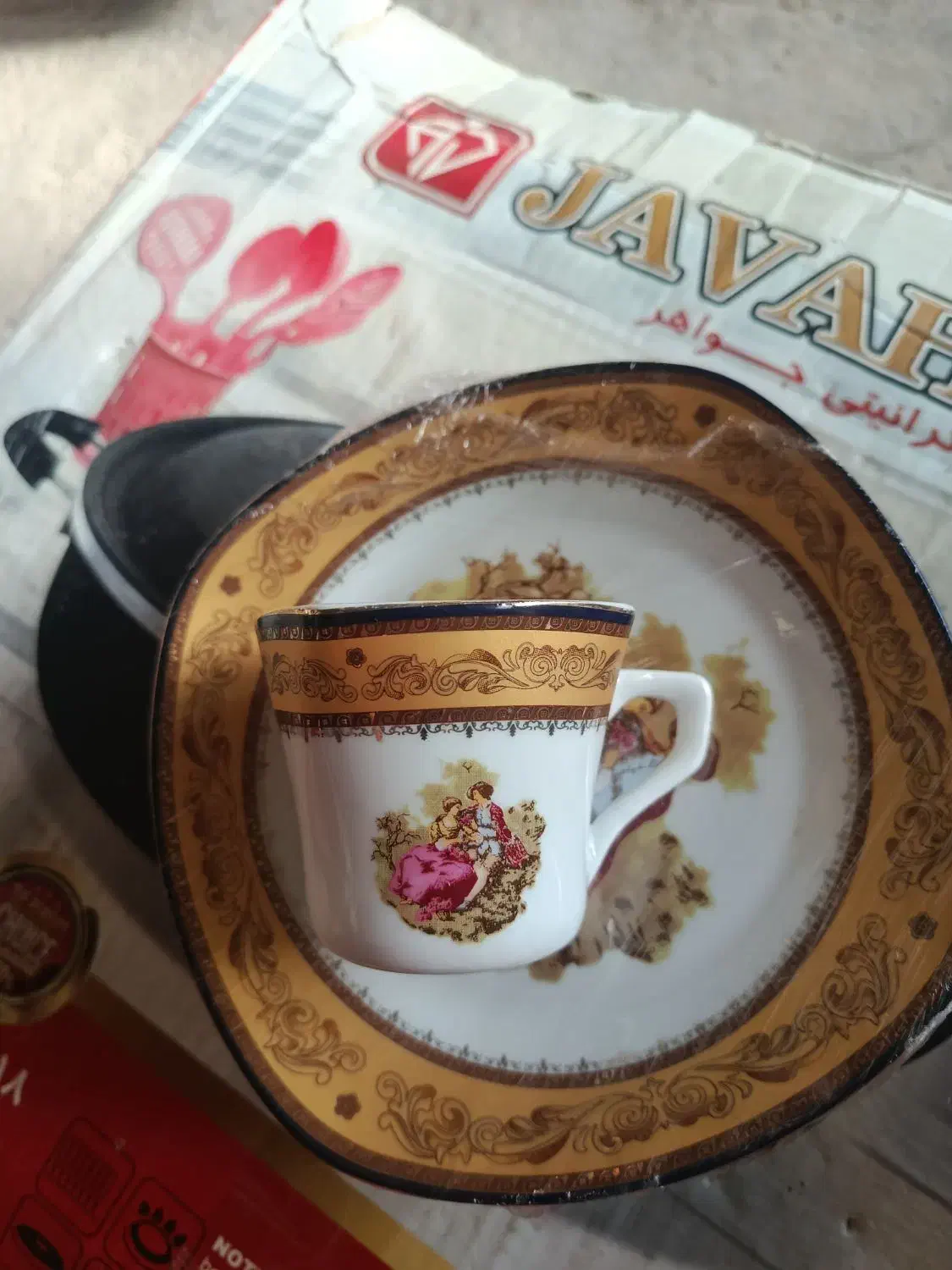 سرویس چینی طرح لیلی و مجنون 18نفره|ظروف سرو و پذیرایی|مشگین شهر, |دیوار