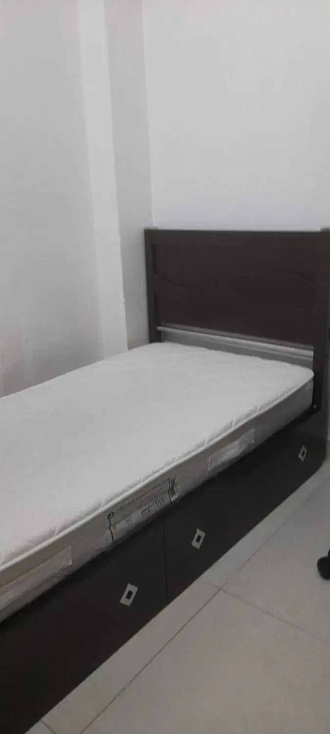 تخت خواب،تشک خواب،میز کامپیوتر،صندلی کامپیوتر،کمد|تخت و سرویس خواب|گرگان, |دیوار