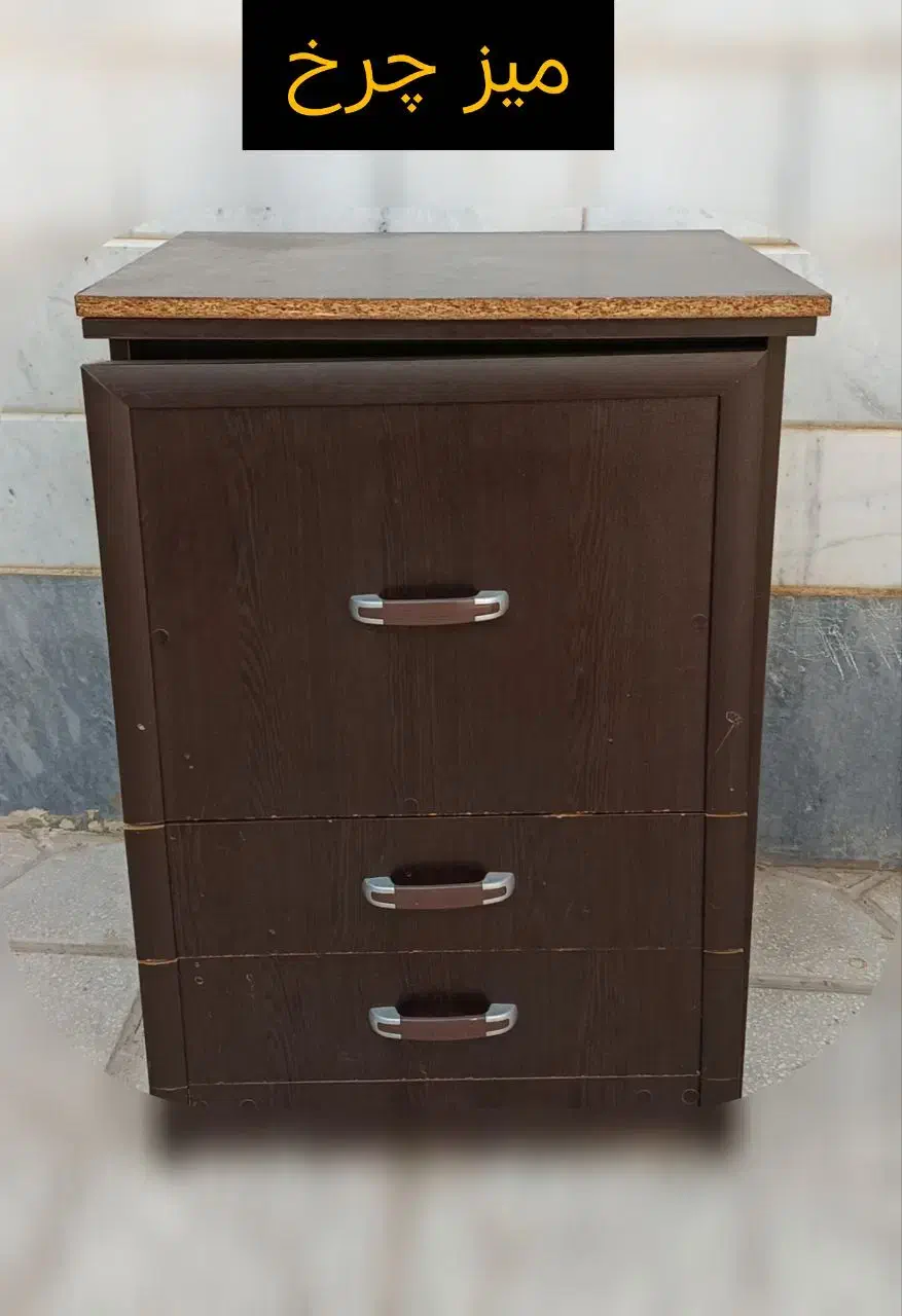 میز|چرخ خیاطی و ریسندگی|سبزوار, توحیدشهر|دیوار