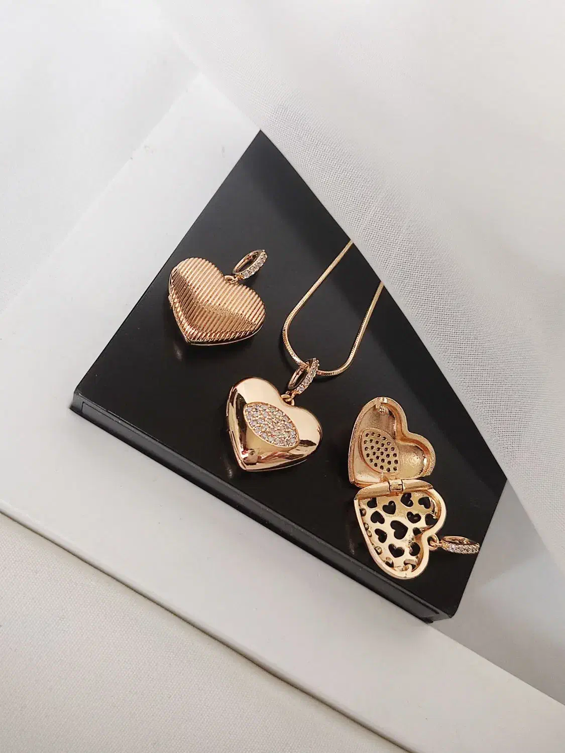 گردنبندای قلبی مدل لاگت|بدلیجات|تهران, نازیآباد|دیوار