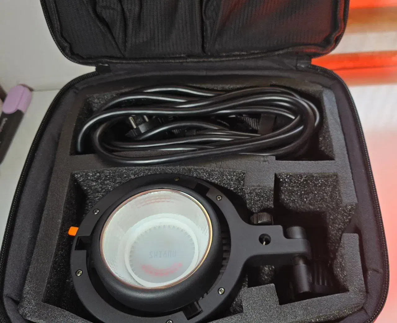نور عکاسی و فیلم برداری ژیون zhiyun x100|دوربین عکاسی و فیلم‌برداری|تهران, فلسطین (میدان انقلاب)|دیوار