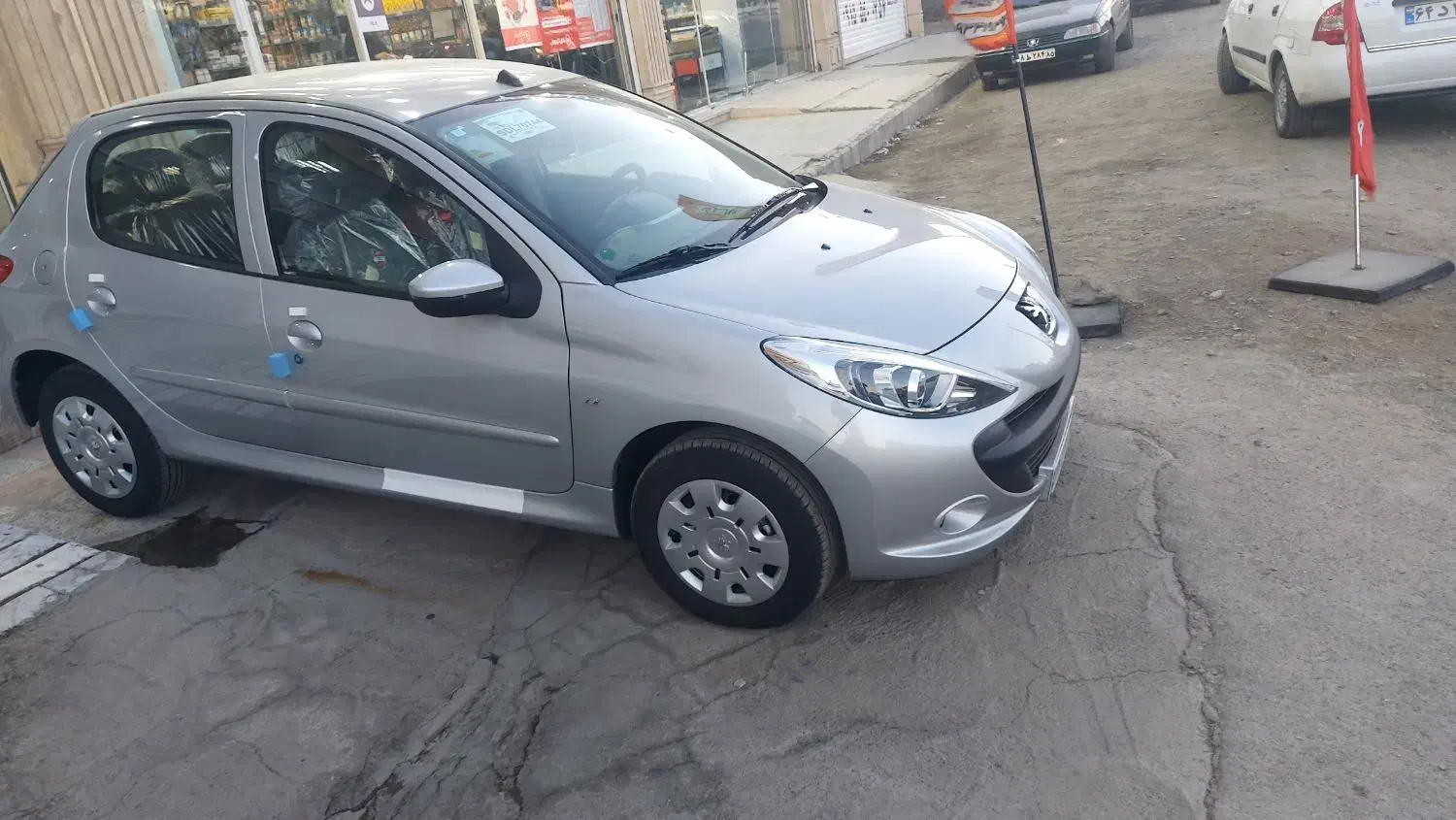 ۲۰۷   سقف فلز|خودرو سواری و وانت|زاهدان, |دیوار