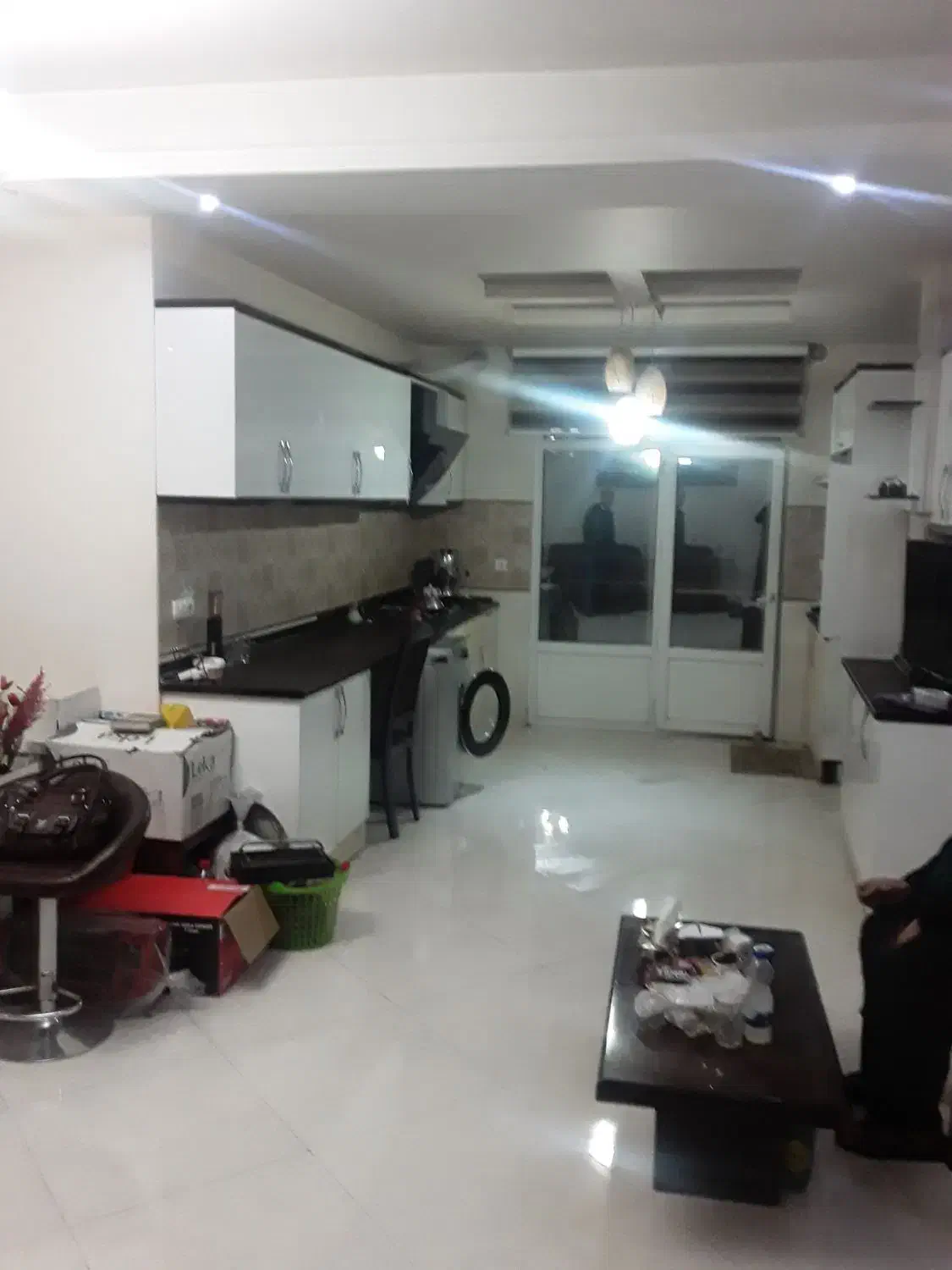 (( آپارتمان ۸۳ متری دو خواب فول امکانات ))