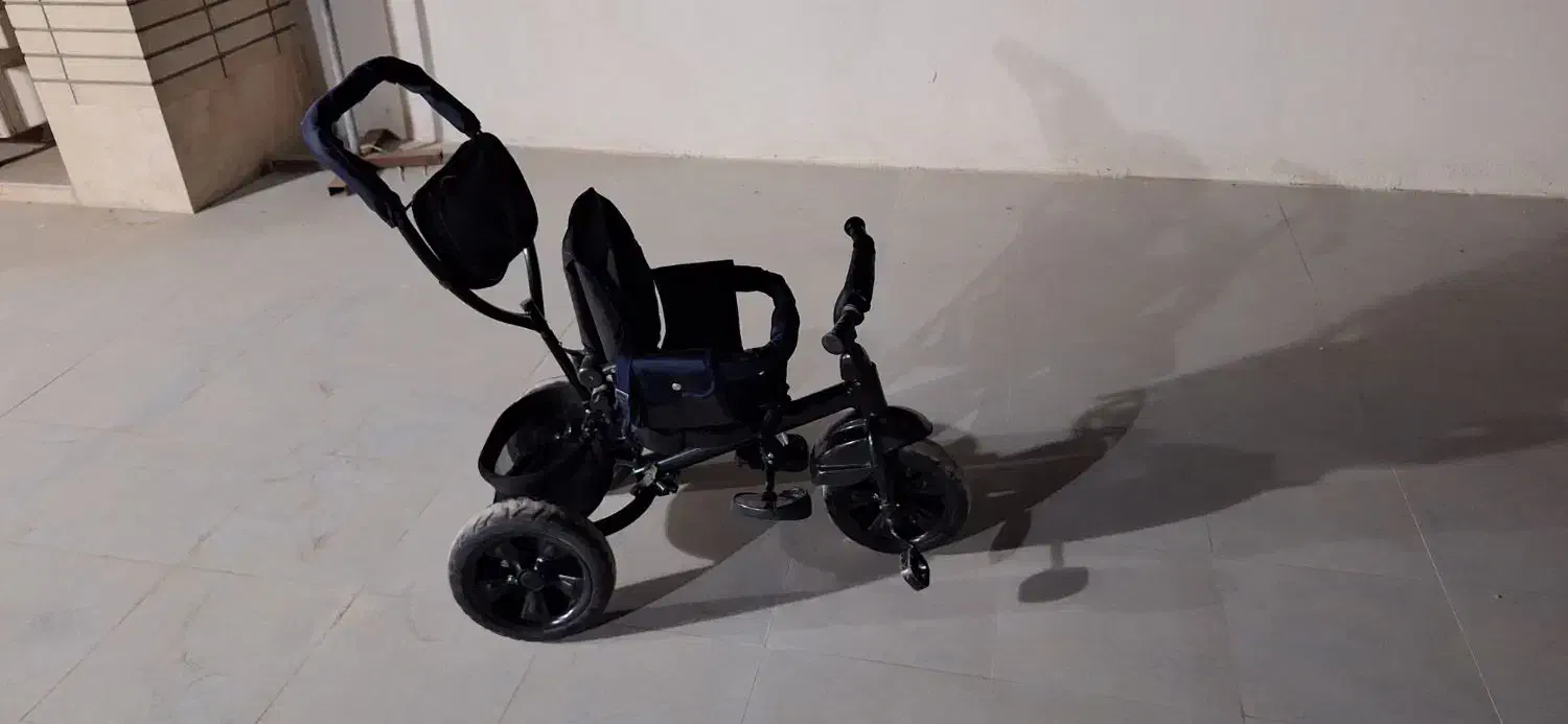 سه چرخه تا شو در حد نو|دوچرخه، اسکیت، اسکوتر|شاهینشهر, شهرک گلدیس|دیوار