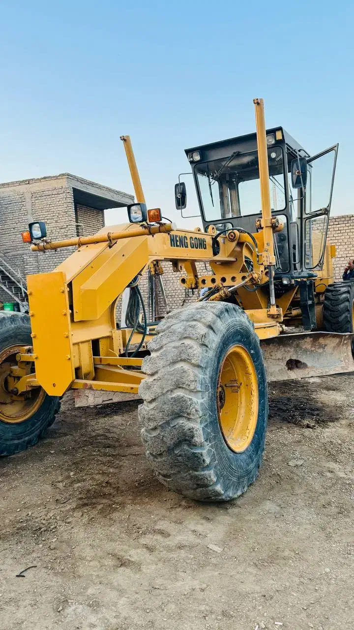 فینیشر وگریدر اکیپ پخش آسفالت وزیرسازی|خدمات پیشه و مهارت|تبریز, |دیوار