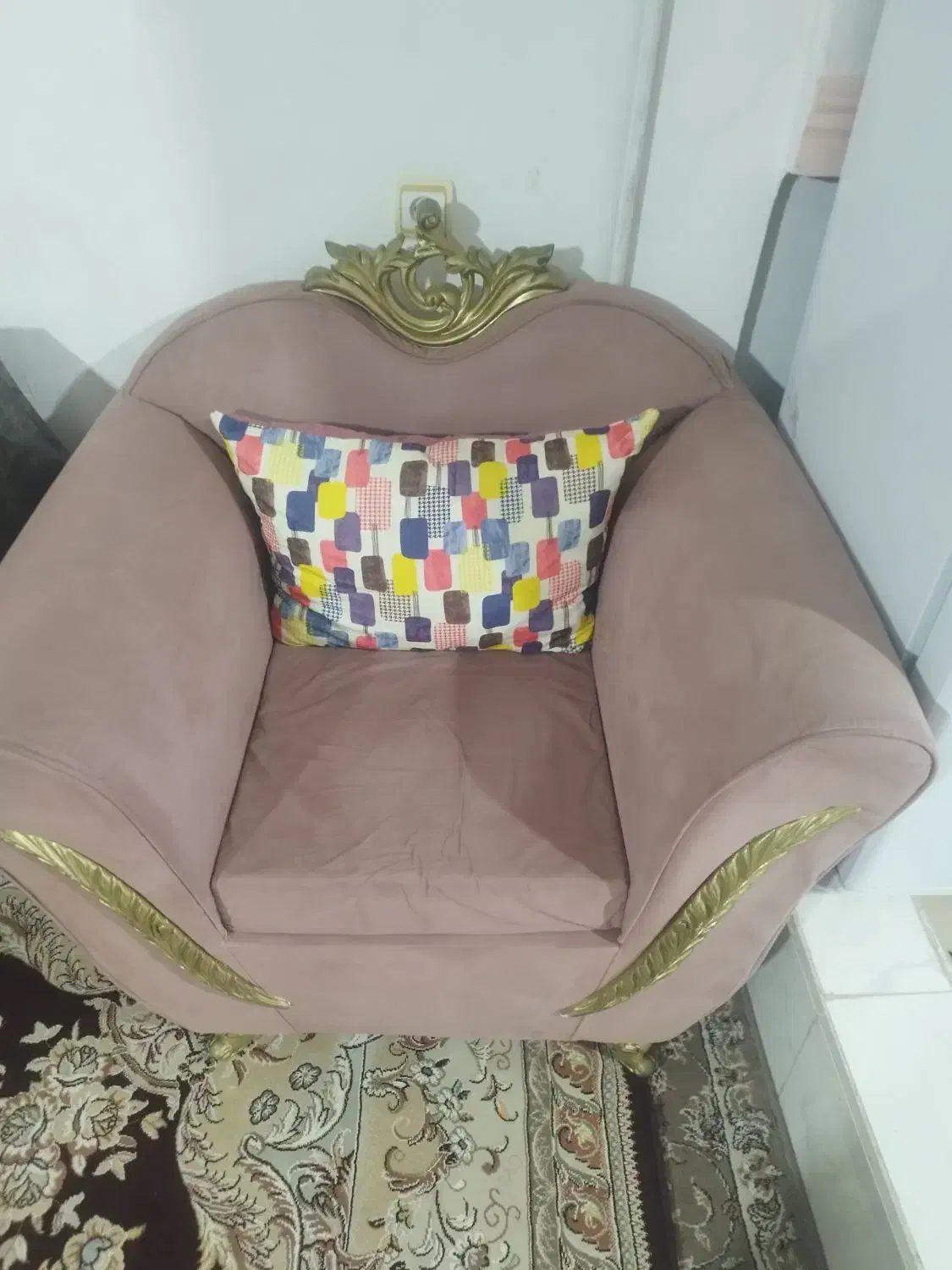 ی دست مبل راحتی|مبلمان خانگی و میز عسلی|خرم‌آباد, |دیوار