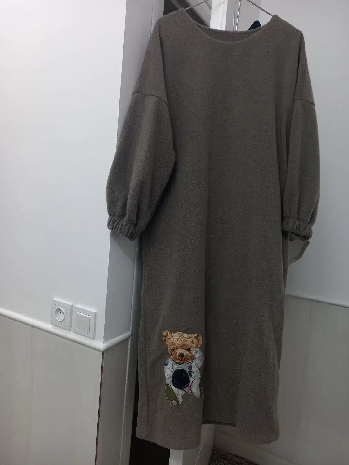 لباس|لباس|اردکان, |دیوار