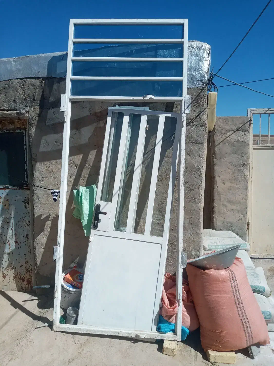 درب وپنجره|مصالح و تجهیزات ساختمان|هرسین, |دیوار