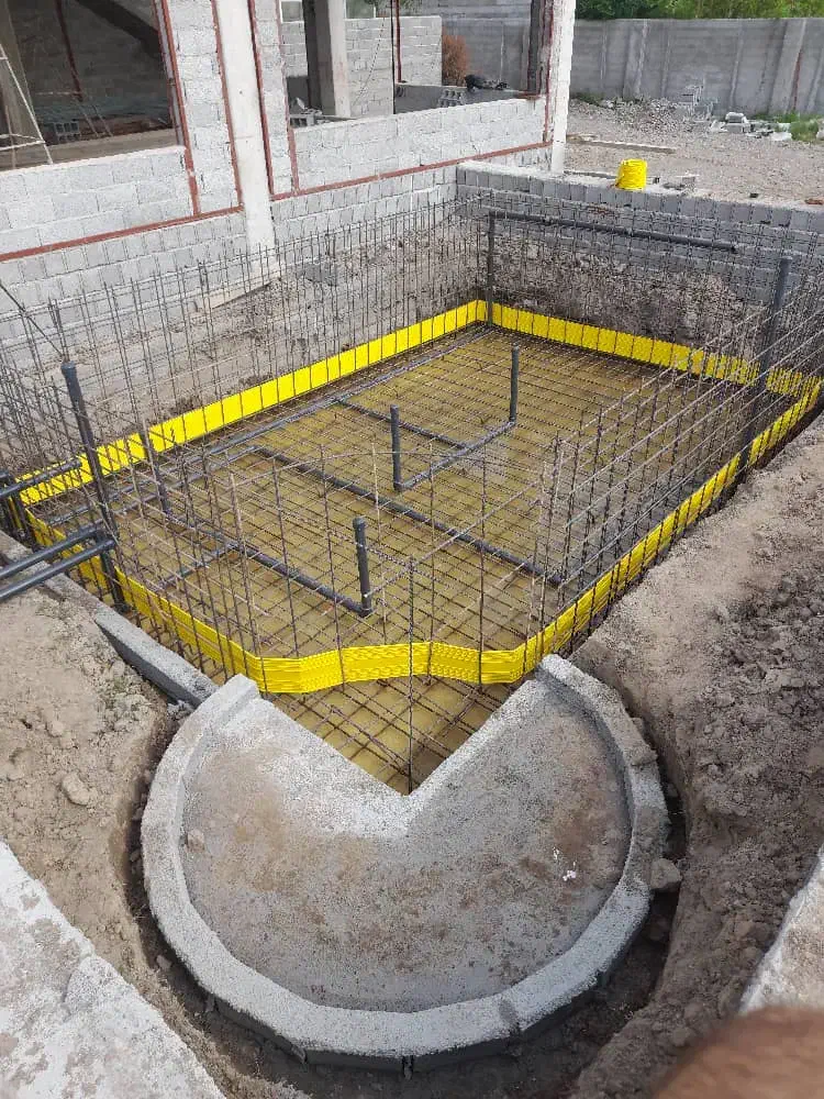 ساخت و اجرای استخر و انواع سازه ها|خدمات پیشه و مهارت|رشت, توشیبا|دیوار