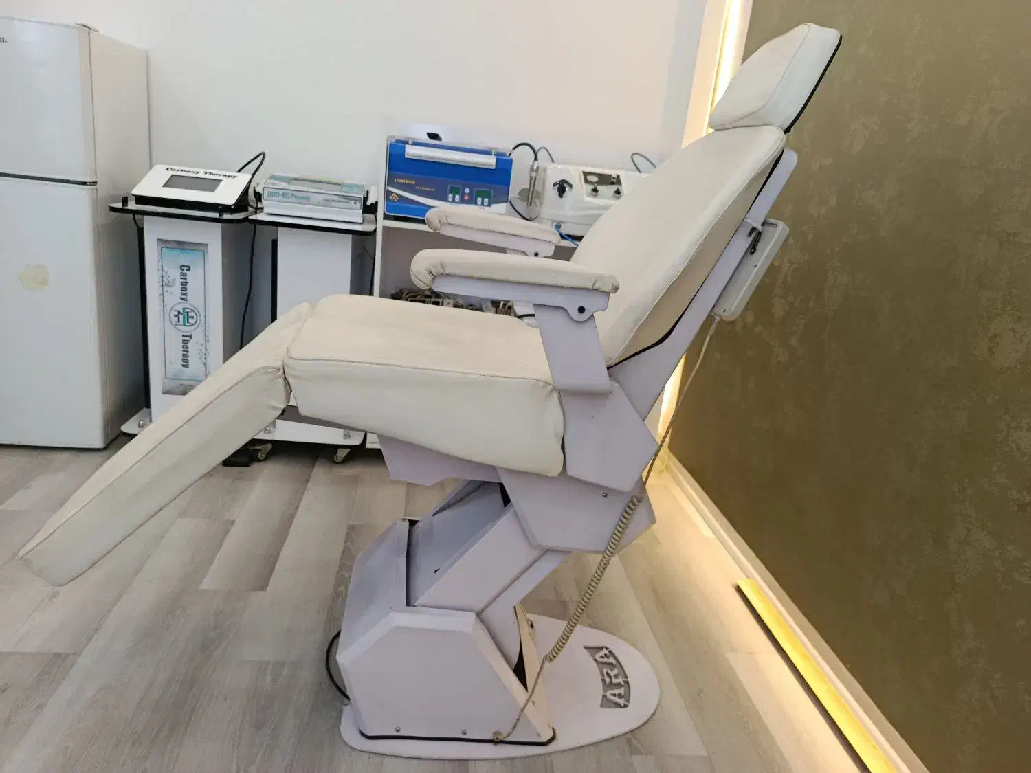 واگذاری کامل مرکز زیبایی و لیزر|پزشکی|سنندج, |دیوار