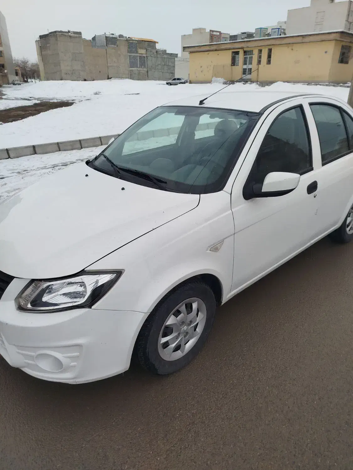 ساینا 1400|خودرو سواری و وانت|همدان, |دیوار