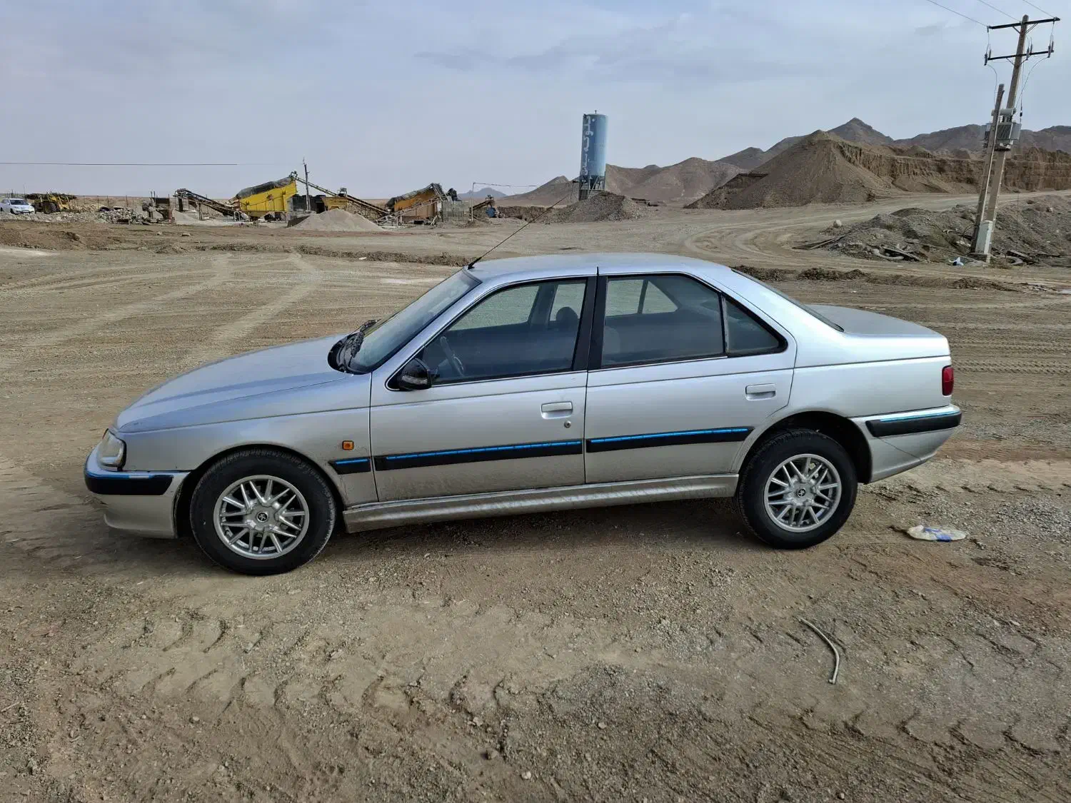 پرشیا مدل ۷۹ ۱۸۰۰انژکتور|خودرو سواری و وانت|گناباد, |دیوار