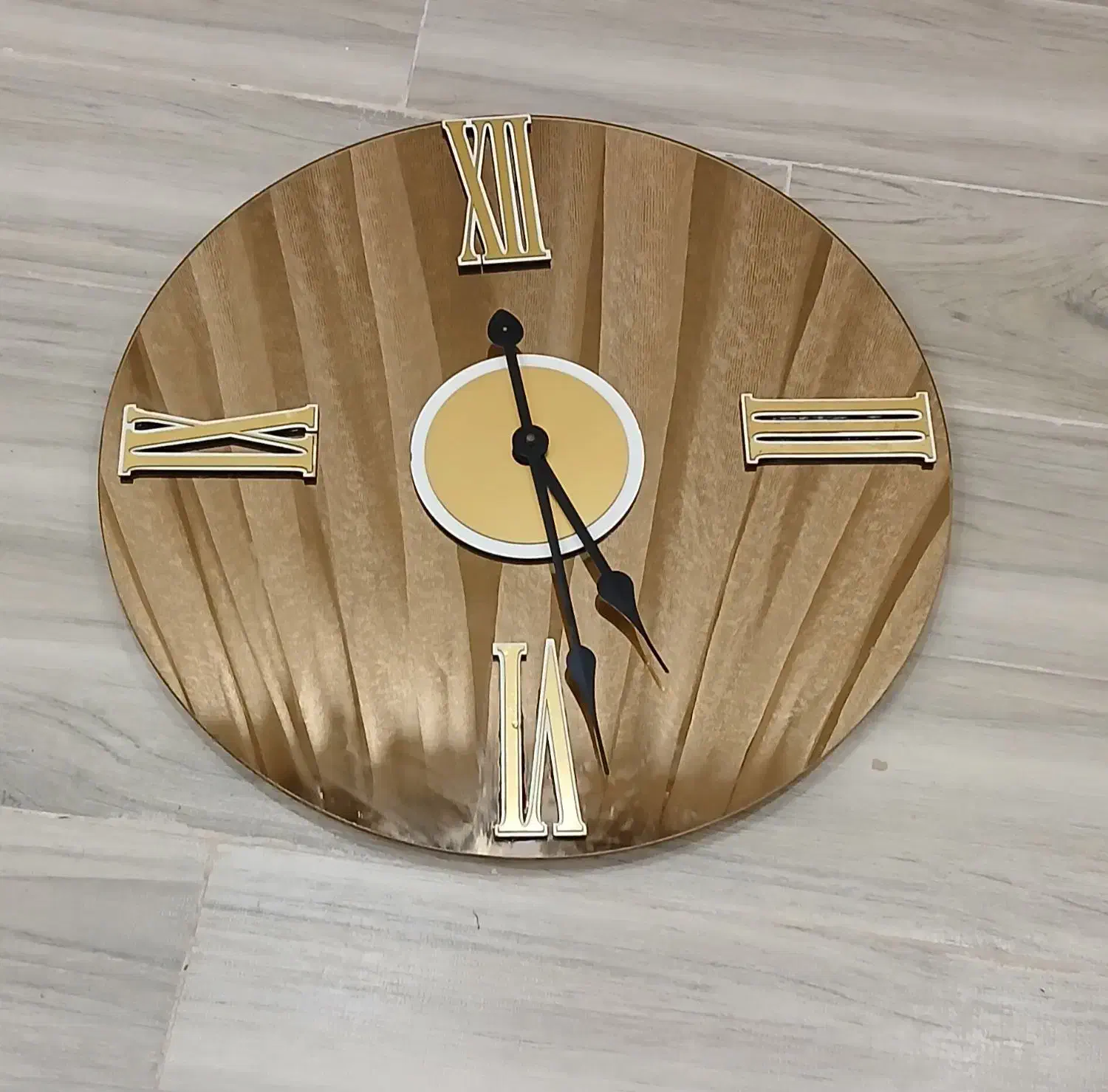 انواع ساعت دیواری و رومیزی با قیمت مناسب|ساعت دیواری و تزئینی|گرگان, |دیوار