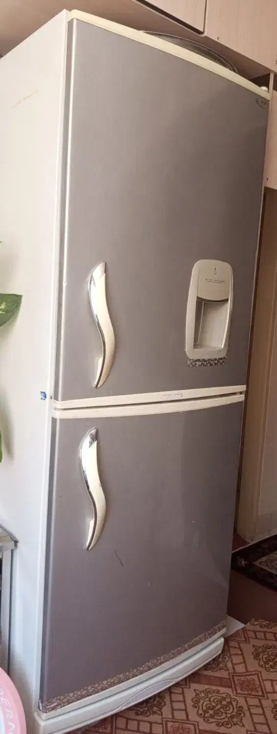 لوازم خانگی. یخچال.اجاق گاز.هود.کولر آبی پایه دار|یخچال و فریزر|اقبالیه, |دیوار