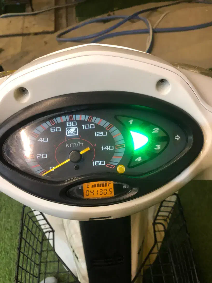 کویر طرح ویو 98 کم کار|موتورسیکلت|تهران, تهرانپارس شرقی|دیوار