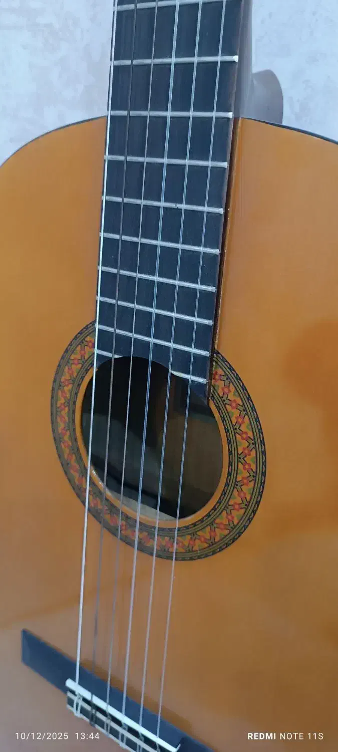 گیتار قدیمی اصل c40|گیتار، بیس، امپلیفایر|مشهد, جاهد شهر|دیوار