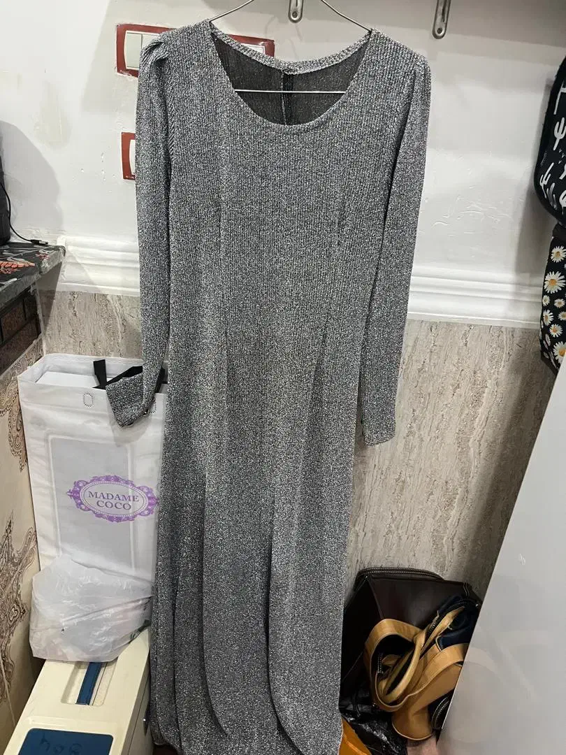 لباس مجلسی|لباس|باوی, |دیوار