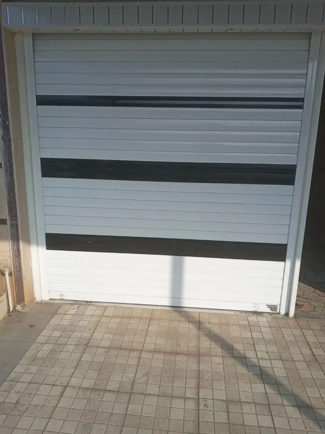 کرکره برقی. تعداد۴۰ عدد تیغه|مصالح و تجهیزات ساختمان|کیاشهر, |دیوار