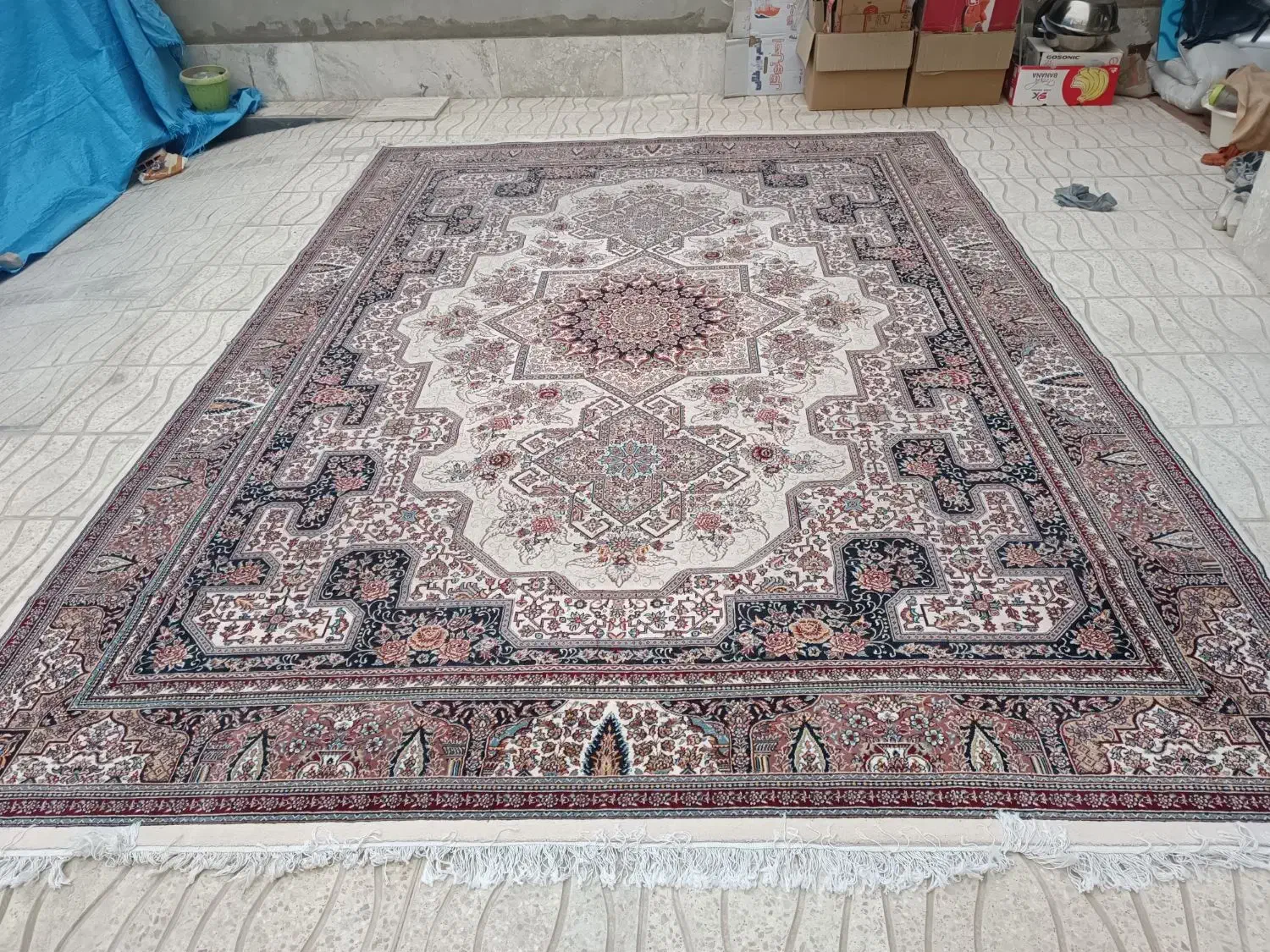 فرش۱۲متری کاملا سالم دسته دوم درحدنو تراکم۱۲۰۰|فرش|هشتگرد, فاز ۳ مهستان|دیوار